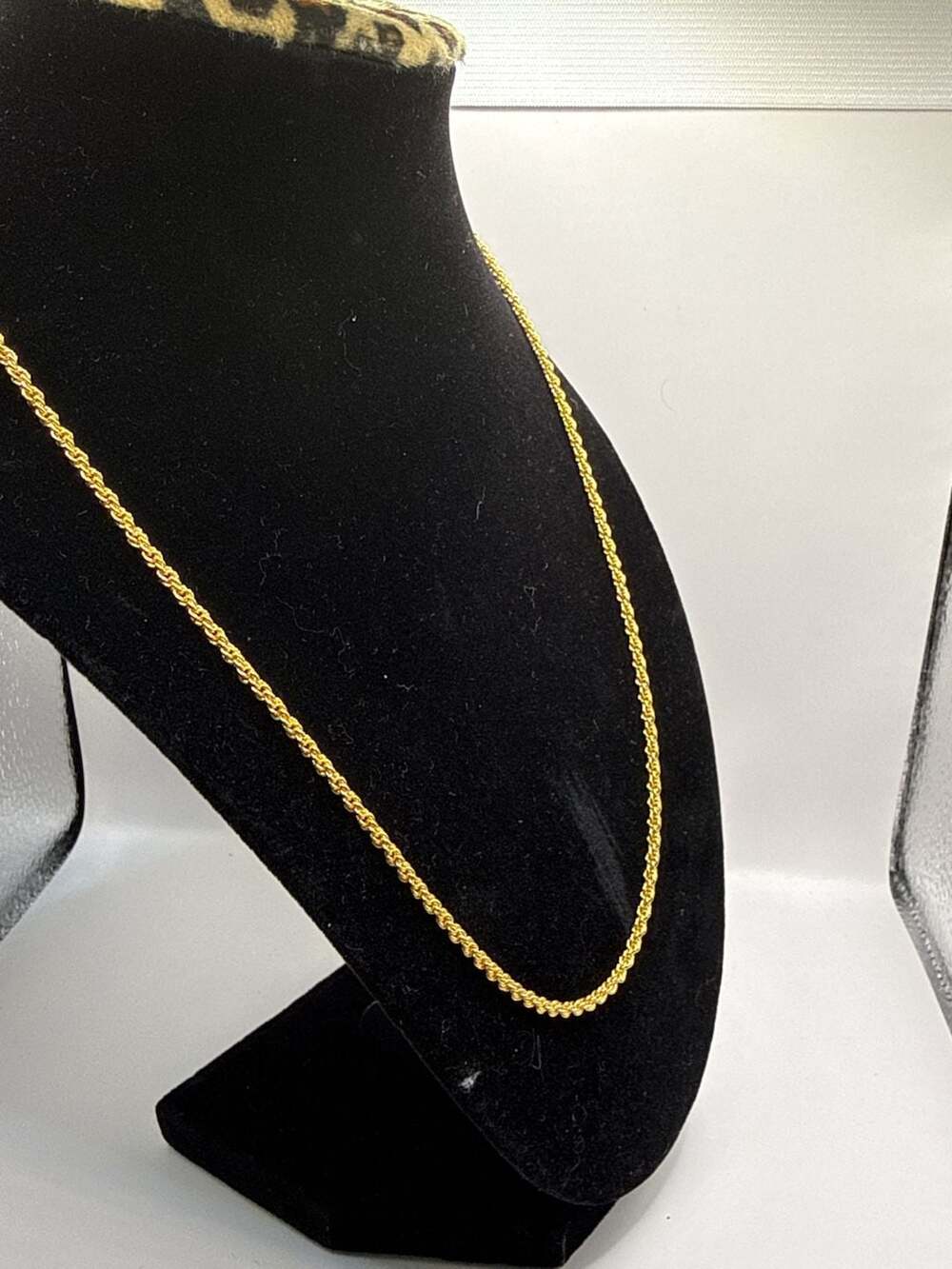 Gold Tone Rope Chain Necklace 21 Inch - Picture 3 of 5